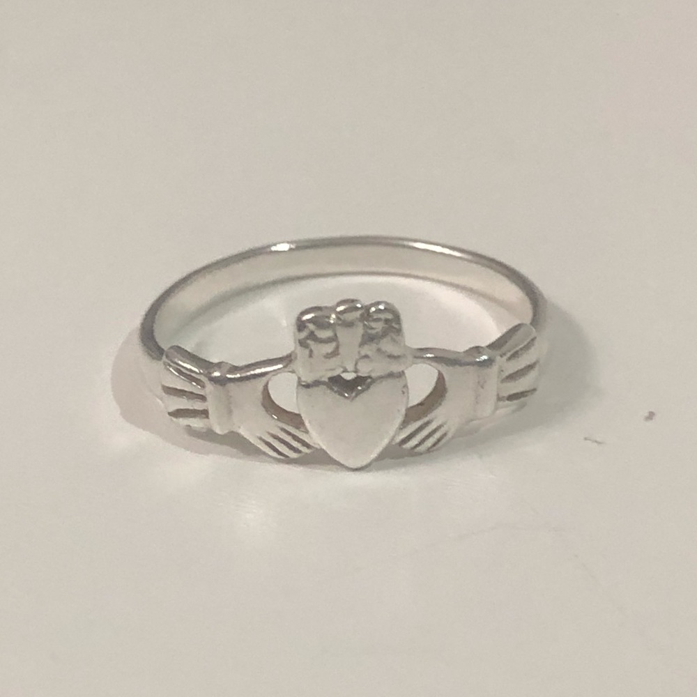 Silver Claddagh Ring